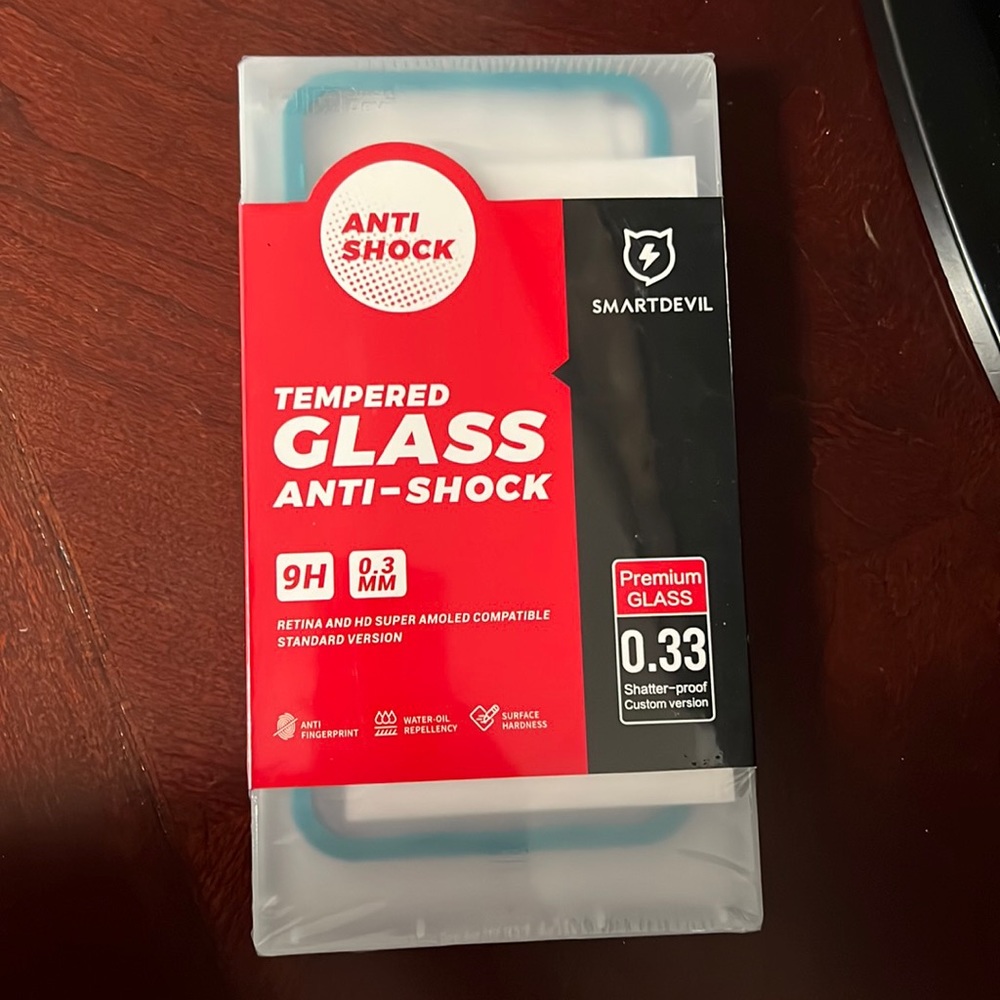 Screen Protector for iPhone - Picture 2 of 3
